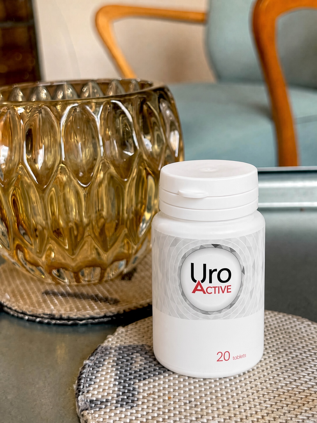 Опаковка Uro Active в домашна обстановка